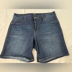 d. jeans Women's Dark Blue Cropped Denim Shorts